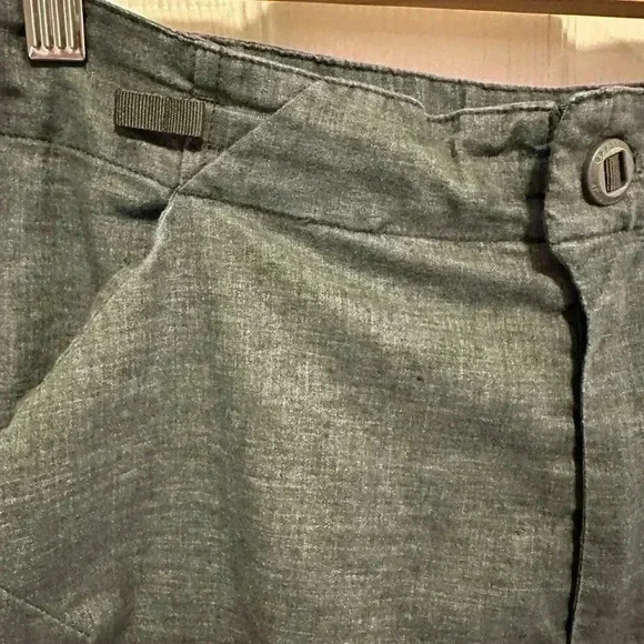 Patagonia women’s slacks - Picture 3 of 6